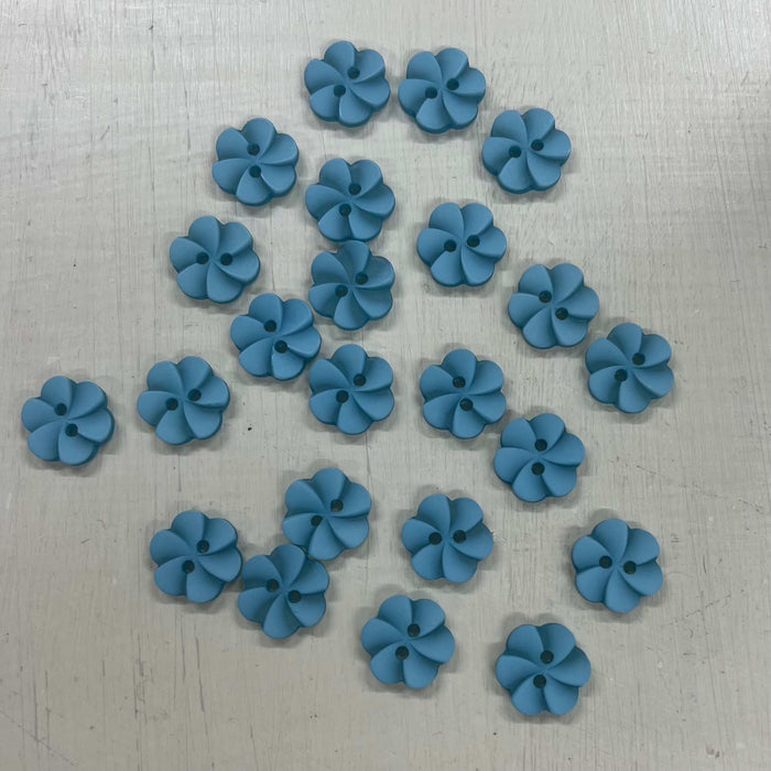 Buttons Flower Light Blue - 15mm-Buttons & Snaps-Wild and Woolly Yarns