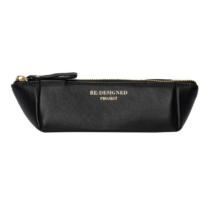 Knitting accessory leather case with gold zipper in black.