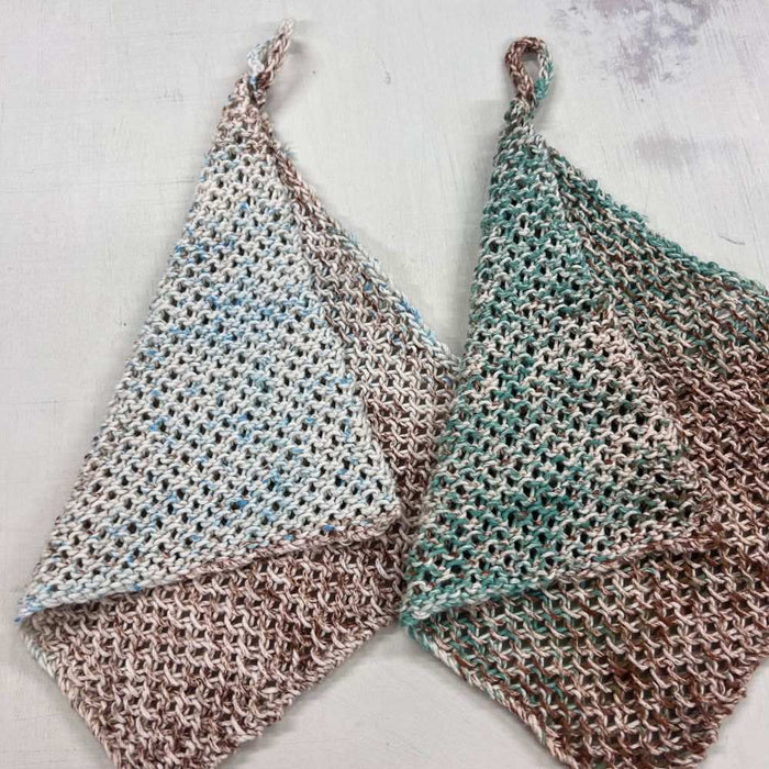 Waves Washcloth Knitting Pattern-Needlecraft Patterns-Wild & Woolly Yarns-Printed-Wild & Woolly Yarns