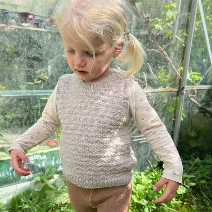 Sille Slipover Mini - PetiteKnit-Pattern-Wild and Woolly Yarns