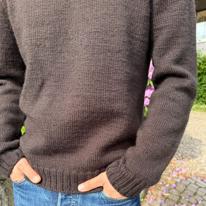Niels Sweater Knitting Pattern - PetiteKnit