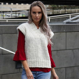Chunky natural fiber V-neck sleeveless vest knitting pattern for women with relaxed fit and ribbed hems