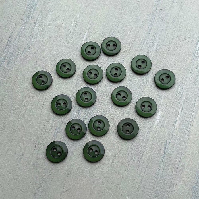 Abbey Purely Wool 2-Hole Buttons – Hunter-Buttons-Trendy Trims-11.5 mm (18L)-Wild & Woolly Yarns