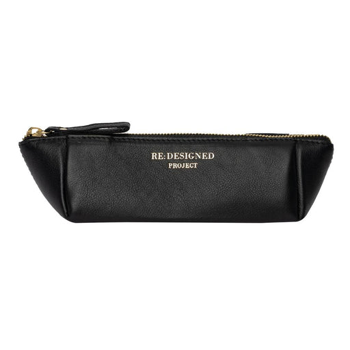 Knitting accessory leather case with gold zipper in black.
