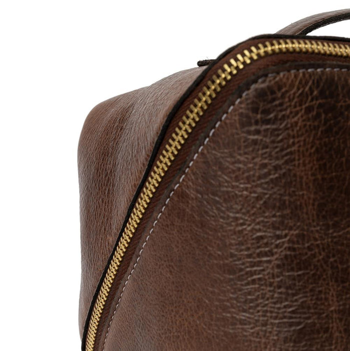 Knitting bag in premium soft grained leather with patinated finish, color Woodsmoke.
