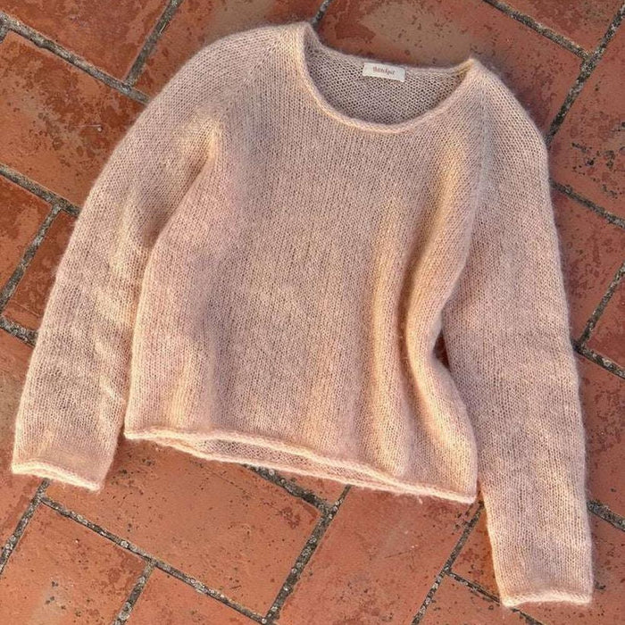 PetiteKnit Cumulus Blouse O-Neck Knit Kit-Knitting Kit-Wild & Woolly Yarns-XS/S/M/L-Snowflake (6001)-Wild & Woolly Yarns
