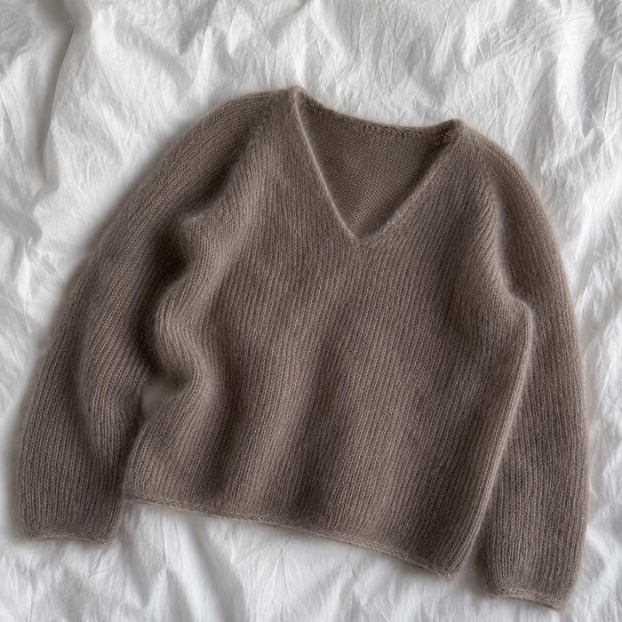 Cumulus Blouse V-Neck Knit Kit-Needlecraft Kits-Wild & Woolly Yarns-XS / S-Soft Bark (6283)-Wild & Woolly Yarns