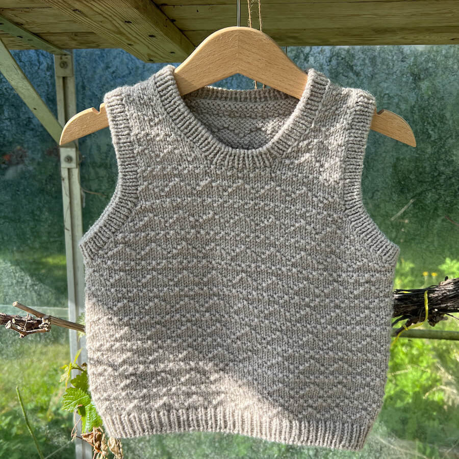 Knitting Kits NZ | Beginner to Advanced Projects | Wild & Woolly Yarns