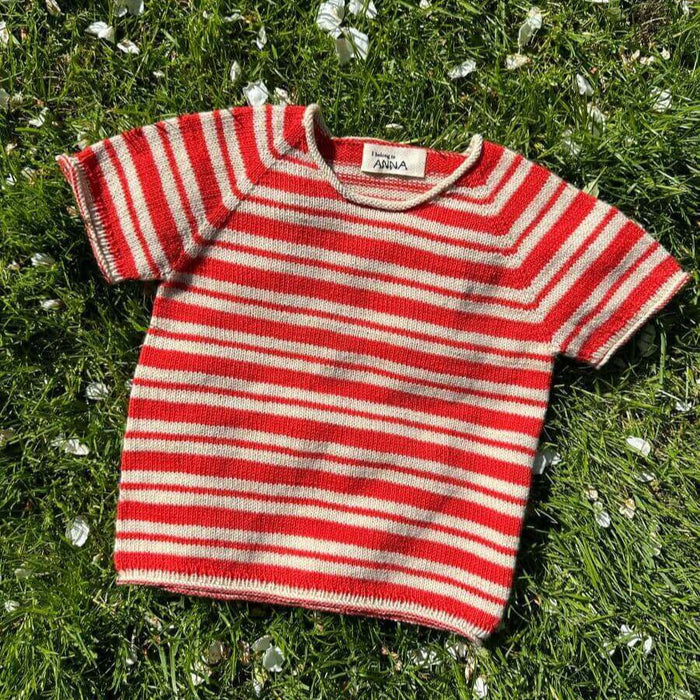Amelie Tee Junior Knitting Pattern - PetiteKnit
