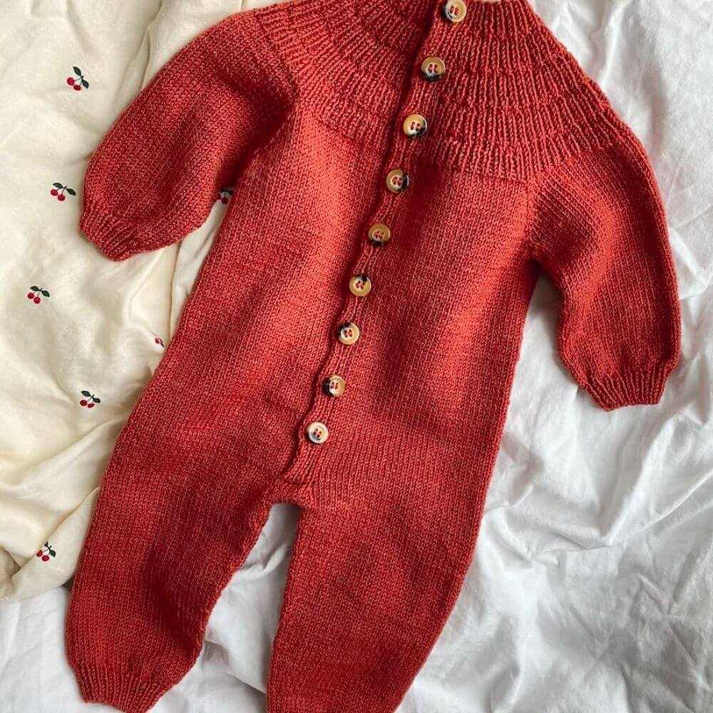 Anker's Onesie Knitting Pattern PetiteKnit