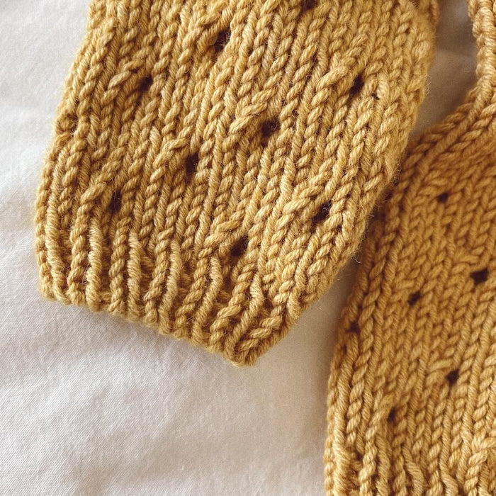 Anna's Summer Cardigan Junior Knitting Pattern - PetiteKnit