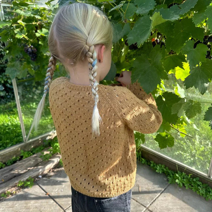 Anna's Summer Cardigan Junior Knitting Pattern - PetiteKnit