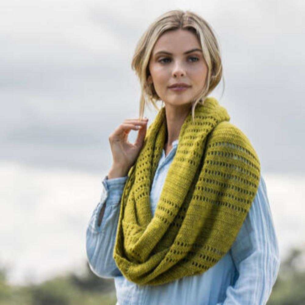 Bellview Crochet Wrap Crochet Pattern-Needlecraft Patterns-Trendy Trims-Wild & Woolly Yarns
