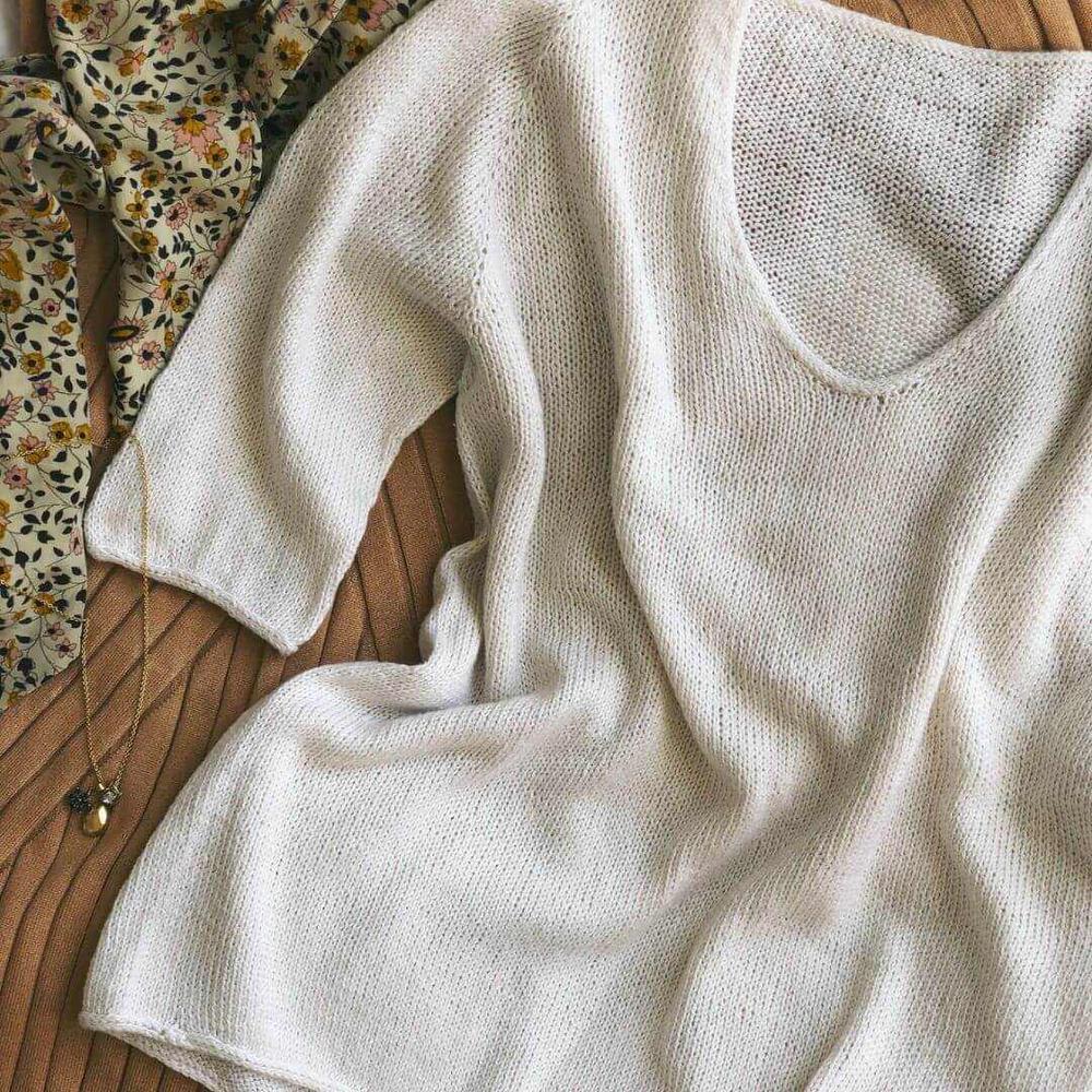 Cumulus Tee Knit Kit – Tynn Line-Needlecraft Kits-Wild & Woolly Yarns-XXS / XS / S-White (1002)-Wild & Woolly Yarns