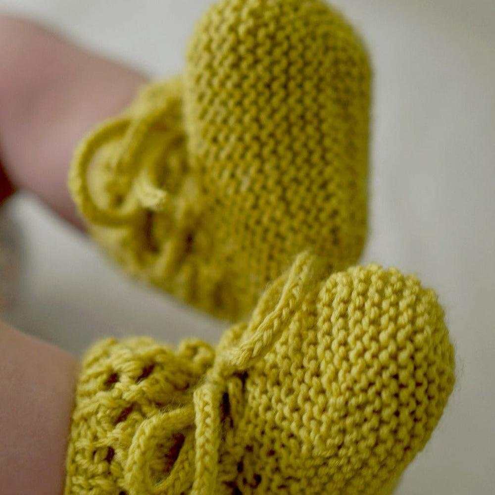 Princess Gabriella Bonnet & Booties Knitting Pattern - 4Ply (BC79)-Needlecraft Patterns-Lisa F Design-Wild & Woolly Yarns