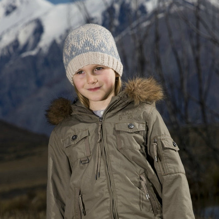 Star Flower Hat Knitting Pattern - 8Ply (LC16)-Pattern-Wild and Woolly Yarns