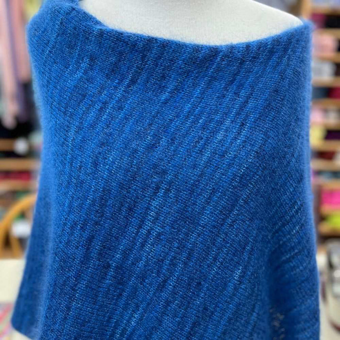 "Float' A Carefree, Dreamlike, Relaxed Shawl Knitting Pattern-Pattern-Wild and Woolly Yarns