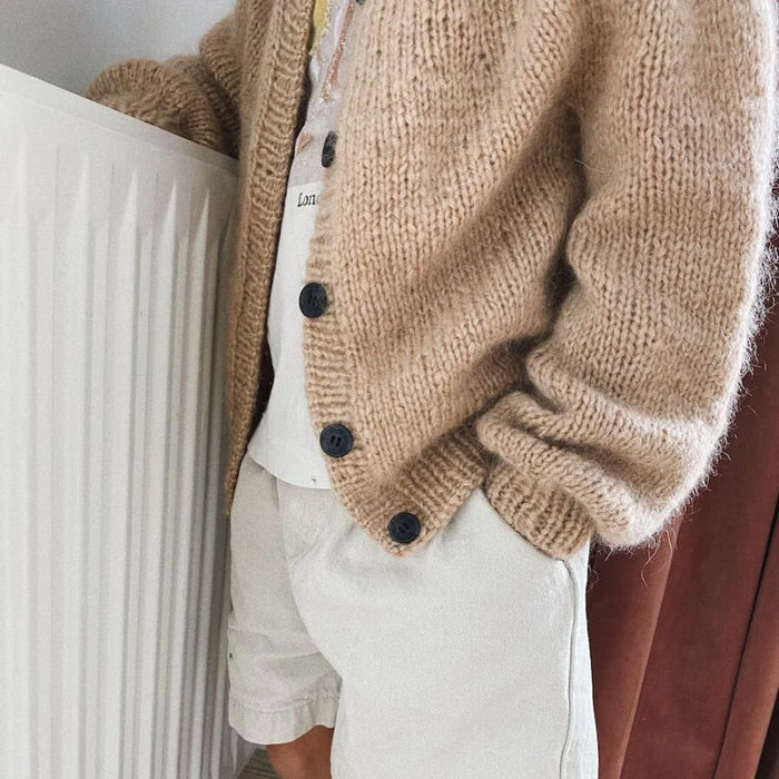 Chunky knit cardigan for juniors, round yoke, PetiteKnit pattern.