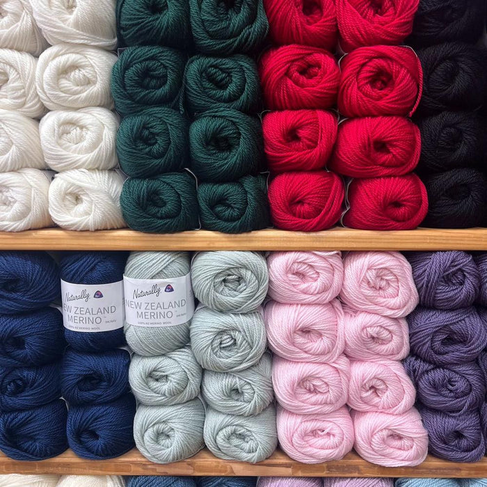 New Zealand Merino 8ply-Yarn-Wentworth Distributors-White (2000)-Wild & Woolly Yarns